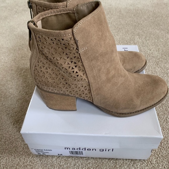 Madden Girl Booties size 8.5 - Picture 3 of 8